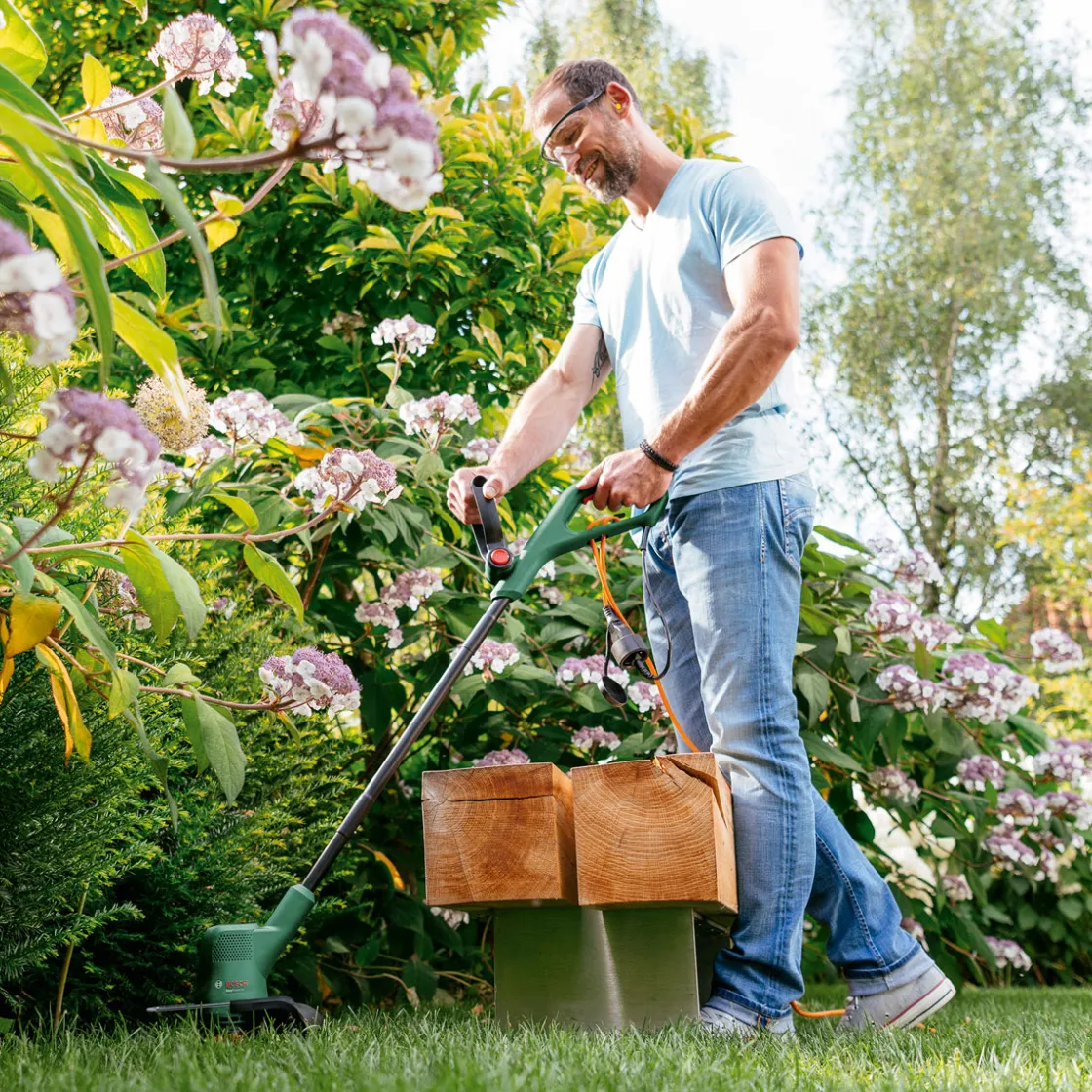 Akku-Rasentrimmer EasyGrassCut 18 Solo ^ Bosch Online