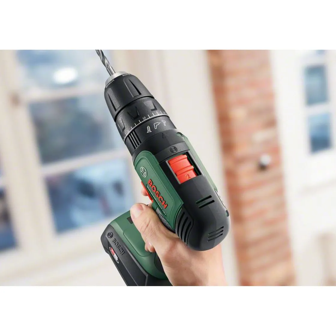 Akku-Schlagbohrschrauber-Set UniversalImpact 8V Akku 4-teilig ^ Bosch Discount
