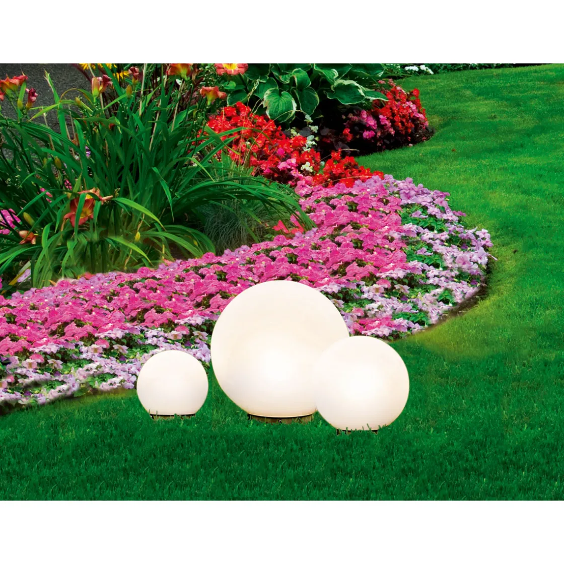 Solar-Kugelleuchte weiß Durchmesser 15 cm ^ Flector Garten Best