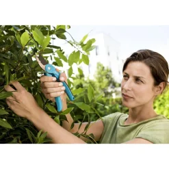 Gartenschere B / S-M DP ^ Gardena
