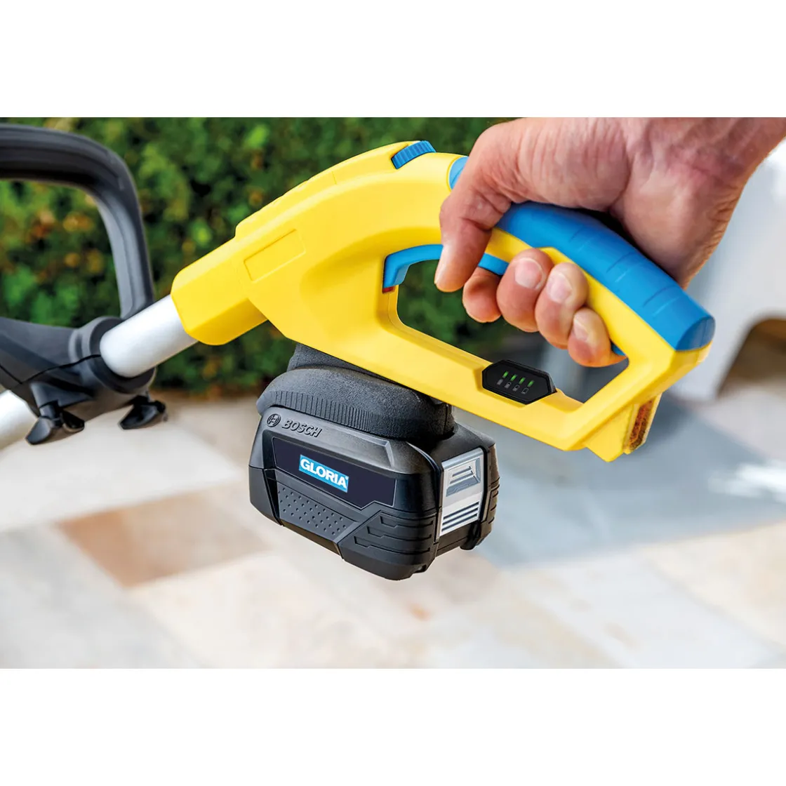 Multifunktionale Akkubürste MultiBrush li-on PLUS inkl Stein- und Fugenbürste ^ Gloria Discount