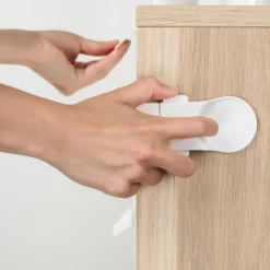 Schrank- und Schubladensicherung weiß ^ Reer Clearance