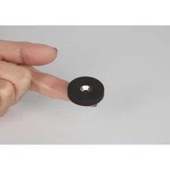 Magnet Neodym mit Senkbohrung Ø 32 x 6 mm, gummiert, schwarz ^ Suki